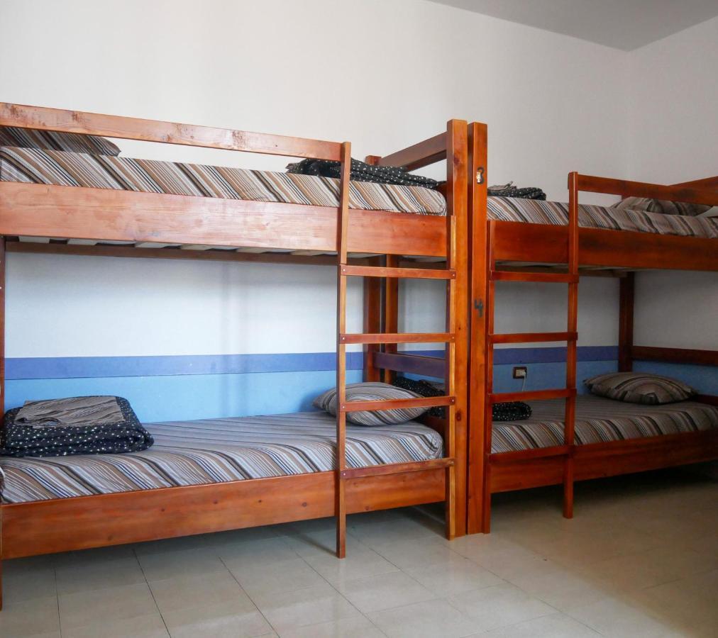 The Galley Party Hostel Shkodra Kültér fotó