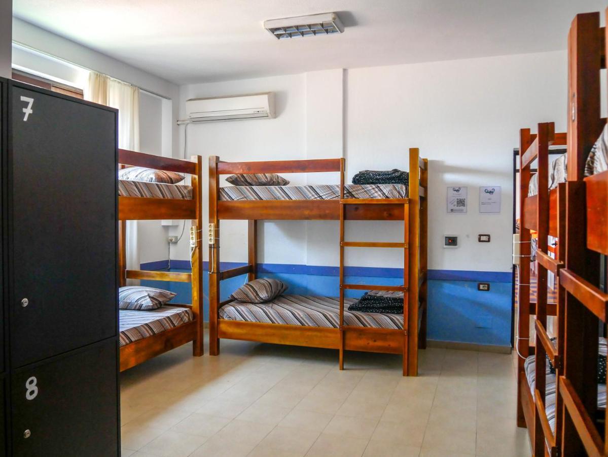 The Galley Party Hostel Shkodra Kültér fotó
