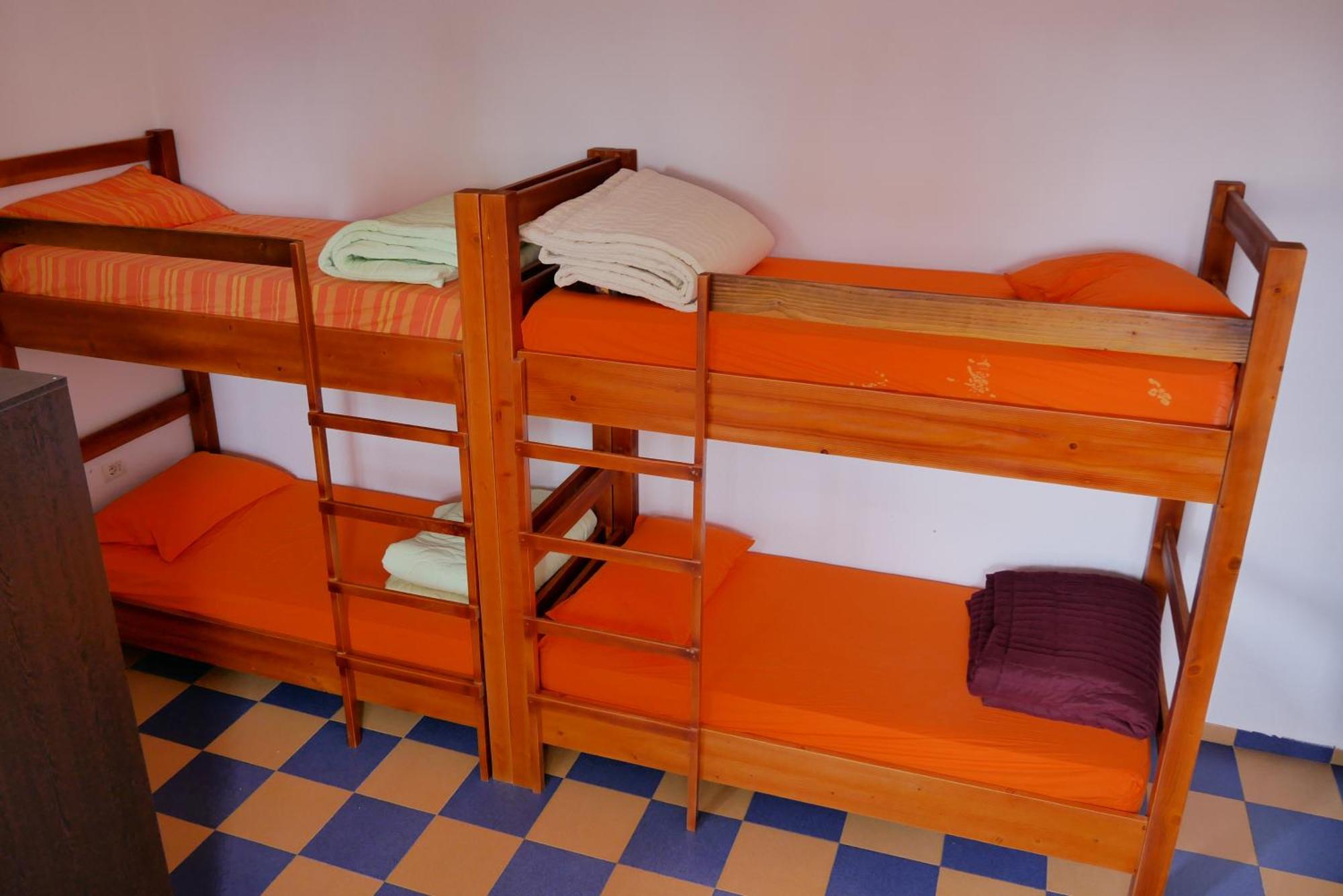 The Galley Party Hostel Shkodra Kültér fotó