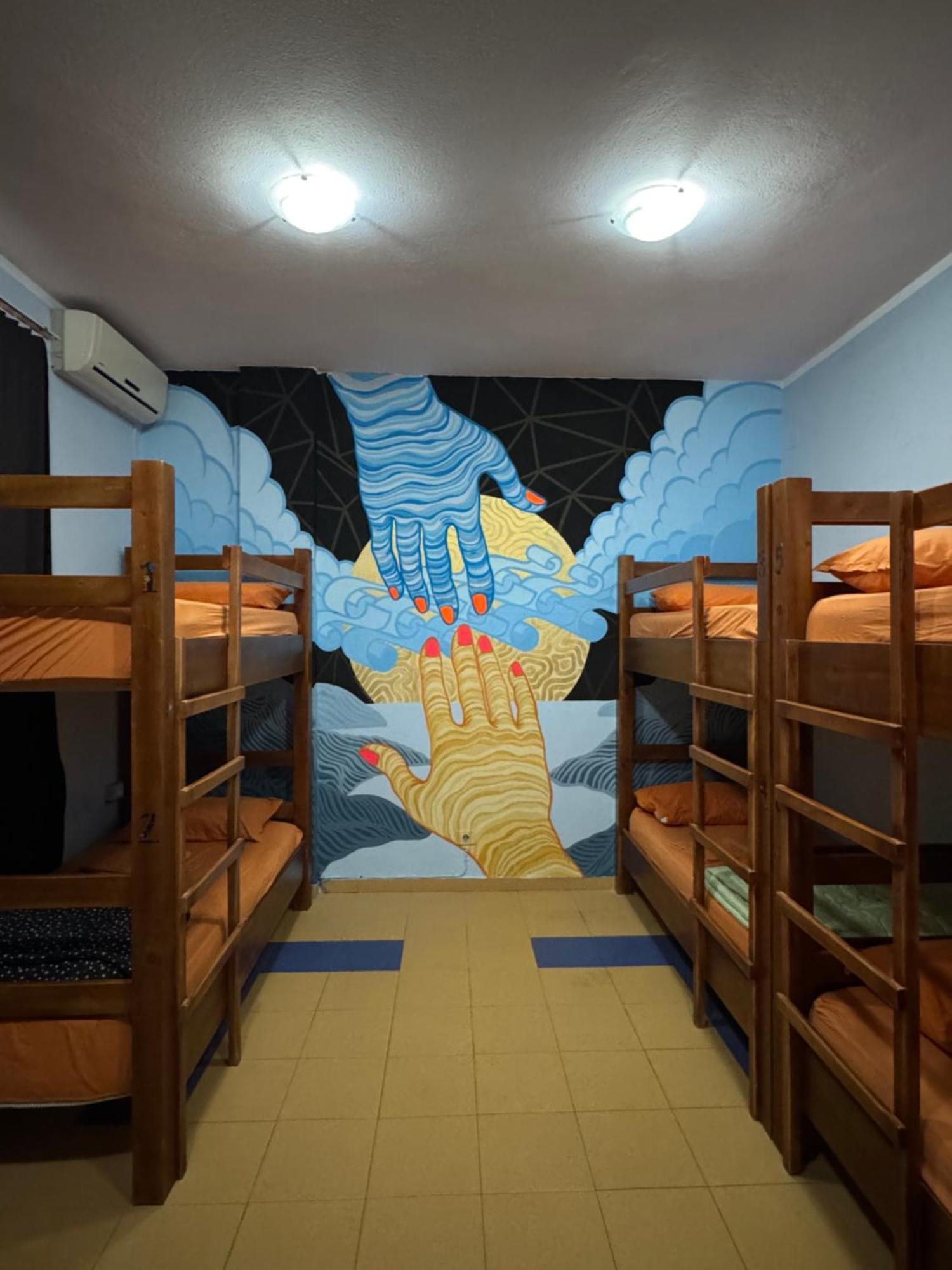 The Galley Party Hostel Shkodra Kültér fotó