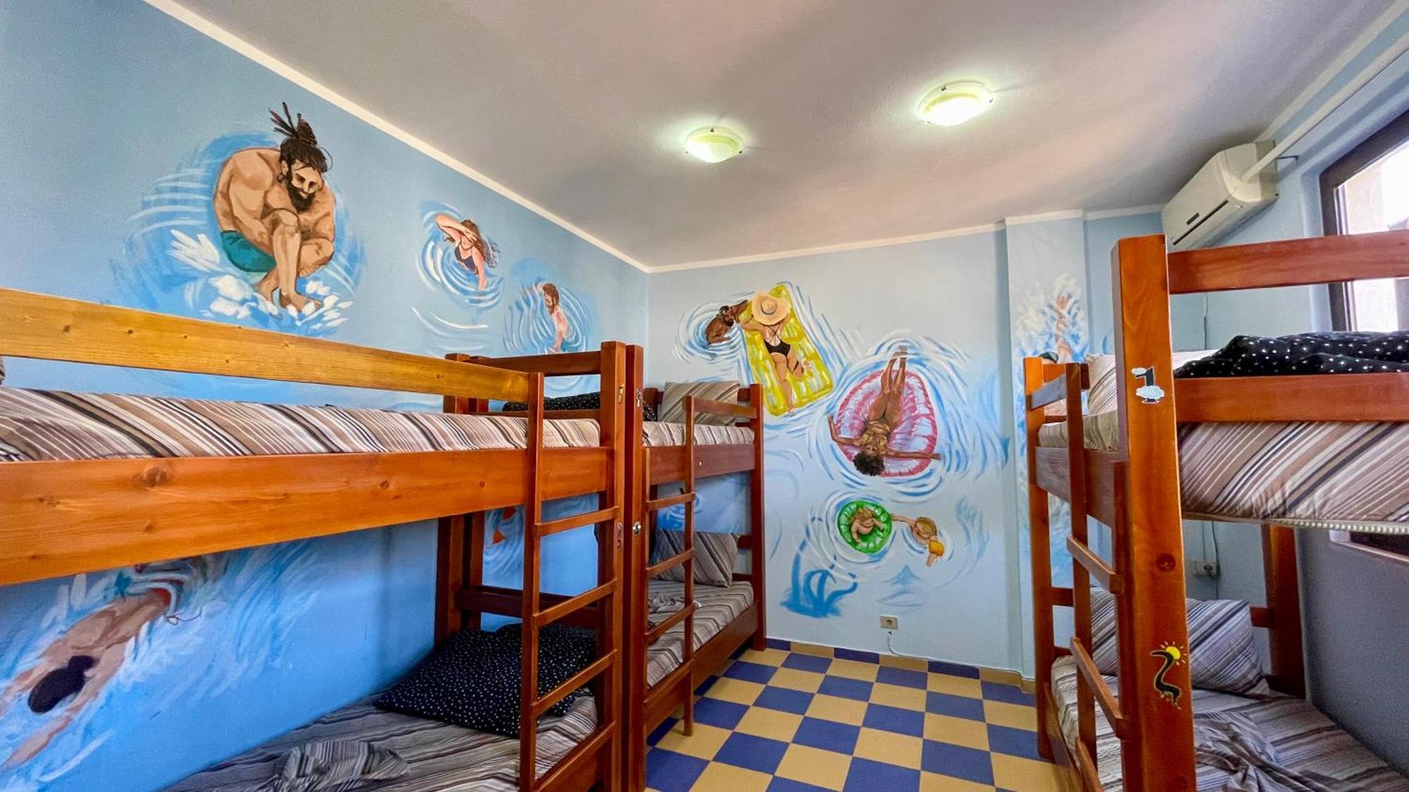 The Galley Party Hostel Shkodra Kültér fotó